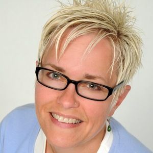 Meet your Posher, Rina